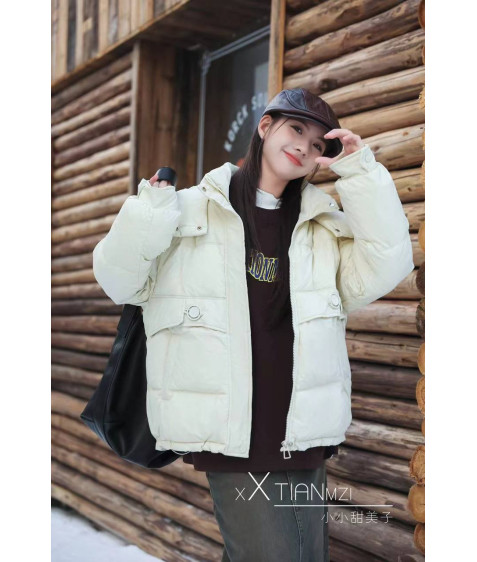 5513 біл Куртка дівчинка 140-170 по 4